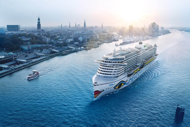 Bislang nur eine Collage, doch schon im April soll die AIDAprima erstmals ab Hamburg starten. Bislang nur eine Collage, doch schon im April soll die AIDAprima erstmals ab Hamburg starten.