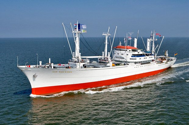 Die "Cap San Diego" hat ihre erste Probefahrt nach dem Werftaufenthalt in Bremerhaven erfolgreich gemeistert.